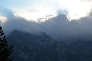 Obraz na płótnie Canvas clouds over mountains