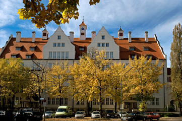 Grundschule am Agilolfingerplatz, München
