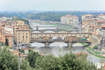 Fototapeta na wymiar Brücke über den Arno, Ponte Vecchio, 14. Jahrhundert, Florenz, Toskana, Italien, Europa