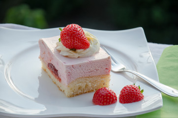 Erdbeer-Joghurtschnitte