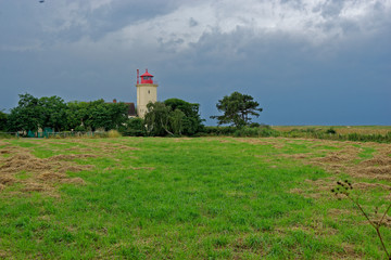 Fototapeta na wymiar Leuchtturm Westernmarkelsdorf, Insel Fehmarn, Schleswig-Holstein, Deutschland
