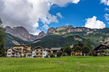 Fototapeta na wymiar Italien - Südtirol - Trentino - Vigo di Fassa