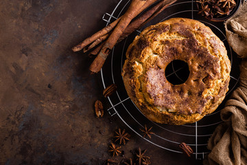Bundt cake with cinnamon and nuts