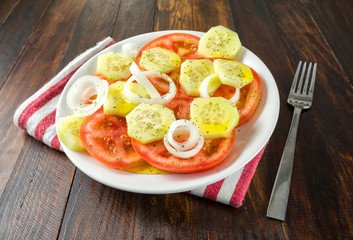 Ensalada de Pepino,tomate y cebolla