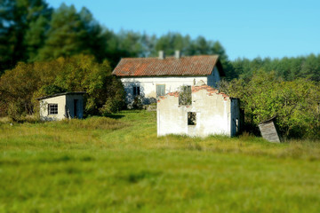 Fototapeta na wymiar old forgotten house ruins Poland