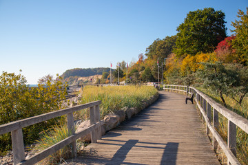 Promenade im Herbst Hafen