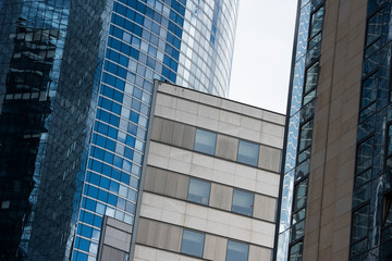 Obraz premium Corporate building in detail - business concept - PBBC