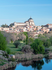 Fototapeta na wymiar Toledo surrounded by the Targus river