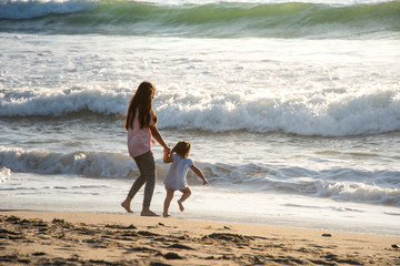 Hermanas en la playa