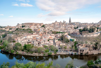 Fototapeta na wymiar Toledo surrounded by the Targus river