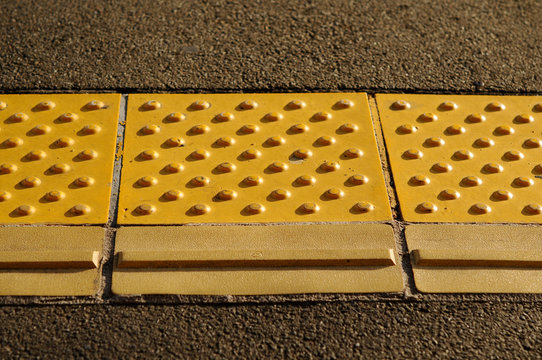 Yellow Tactile Tile, Polished at ₹ 35/piece in Nagpur | ID: 2855364140348