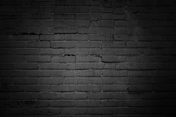 Leere schwarze kaputte Wand