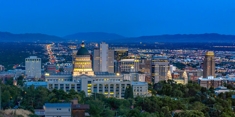 Fototapeta na wymiar Utah State Capital Building view at twilight
