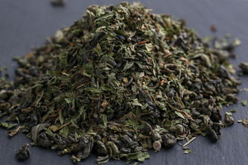 close up of gunpowder and mint tea