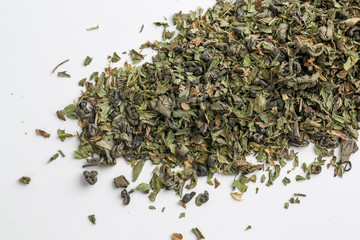 close up of gunpowder and mint tea