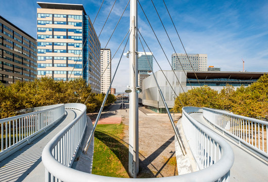 Pedestrian bridge with access for people with mobility difficulties (for wheelchairs)