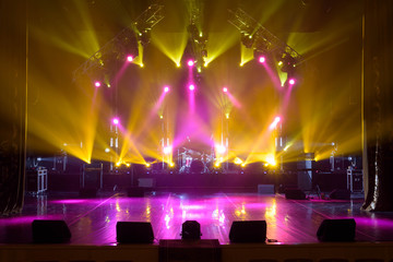 Free stage with lights, lighting devices.
