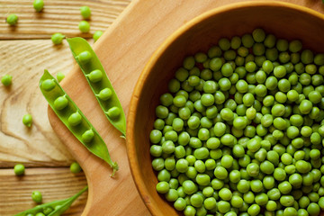 Beans and pods of green peas