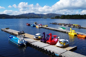 桧原湖のボート桟橋