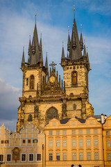 Fototapeta premium Église de Notre-Dame-de-Týn Place de la Vieille-Ville de Prague