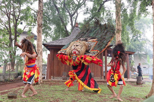 Reog Ponorogo Is 