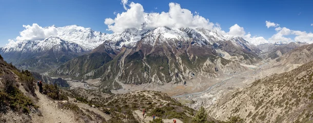 Crédence de cuisine en verre imprimé Annapurna View on the Annapurna Mountain Range from Manang Valley on Annapruna Circuit