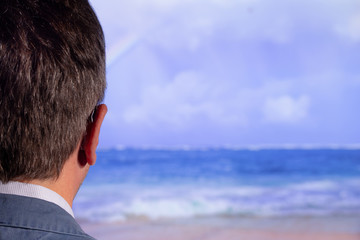 A man aged dreams