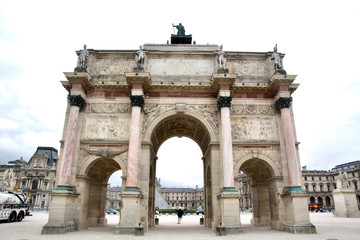 Fototapeta na wymiar The Arc de Triomphe du Carrousel, Paris