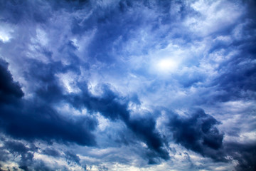 Obraz premium Dramatic Clouds Background
