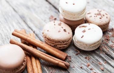 macarons cannelle et chocolat meringué