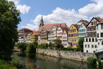 Fototapeta na wymiar Panorama am Neckar in Tübingen