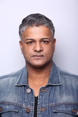 Obraz premium Beautiful mixed race man