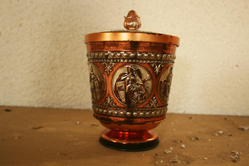 THE METAL CUP