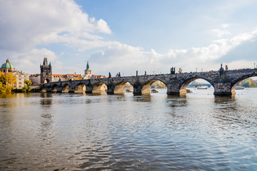 Fototapeta na wymiar Le Pont Charles de Prague