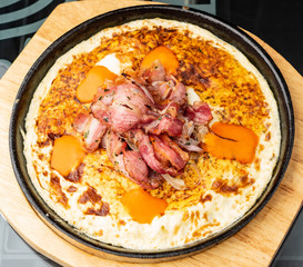 omelet with bacon