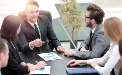 Fototapeta premium businessman at a meeting with employees