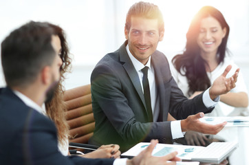 Fototapeta premium employees discuss work issues