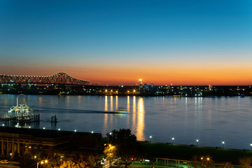 Fototapeta na wymiar Mississippi River Blue Hour in Baton Rouge