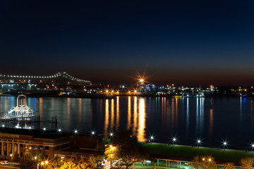 Fototapeta na wymiar Mississippi River nighttime in Baton Rouge