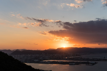 夕陽　屋島スカイウェイ西側からの眺め(屋島、瀬戸内海、香川県高松市街並み)