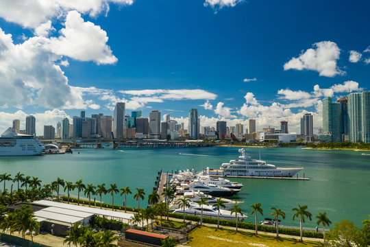  Aerial scenic image Downtown Miami and Islnad Gardens Marina polarizer filter