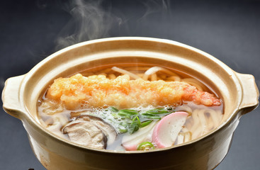 鍋焼きうどん