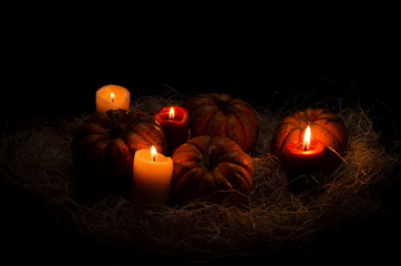 Calabazas de halloween pequeñas con velas 4