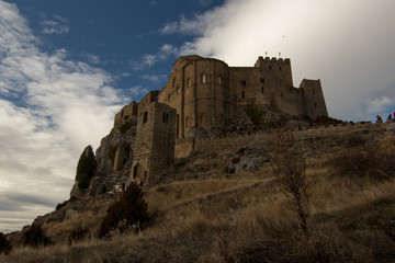 castillo en la montaña