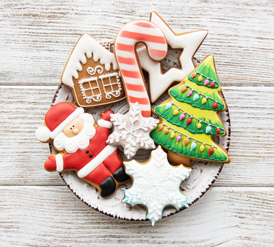 Plate with Christmas cookies
