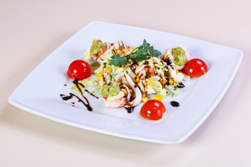 Prawn salad with seafood