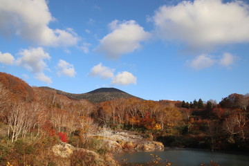 青森　秋の地獄沼