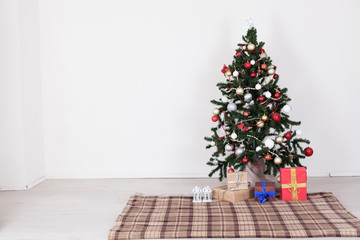 Christmas tree with presents, Garland lights new year