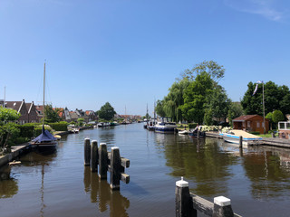 Fototapeta na wymiar Canal in Lemmer