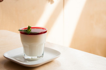 Panna cotta dessert